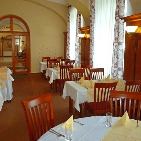 Hotel Havel Рихнов-над-Кнєжноу Екстер'єр фото