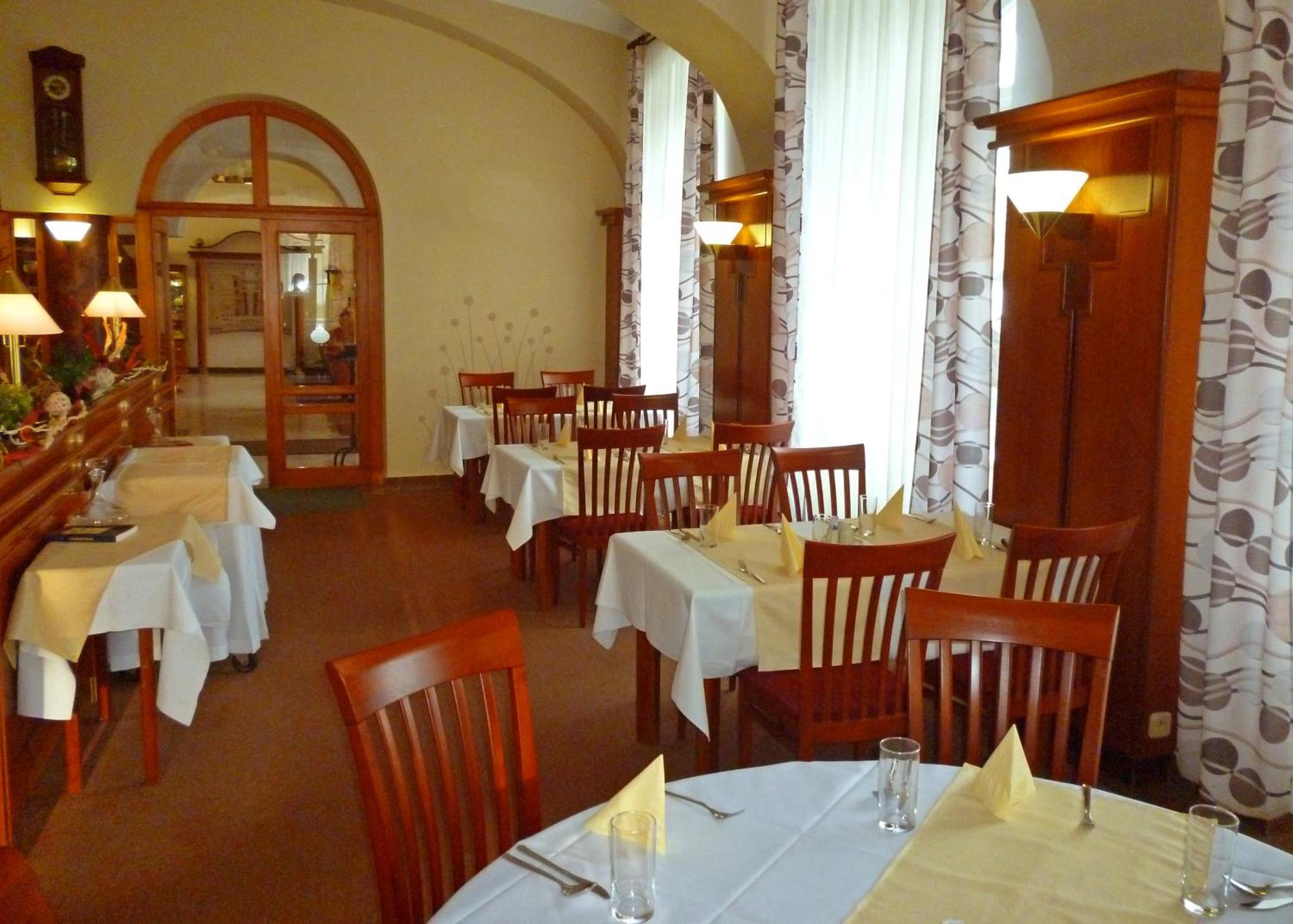 Hotel Havel Рихнов-над-Кнєжноу Екстер'єр фото